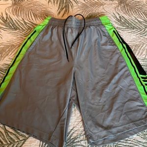 Men’s Large Under Armour Sport Shorts Basketball